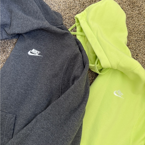 Men’s Nike Hoodies - Picture 2 of 5
